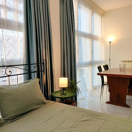 アパート Palestro - A Cozy In